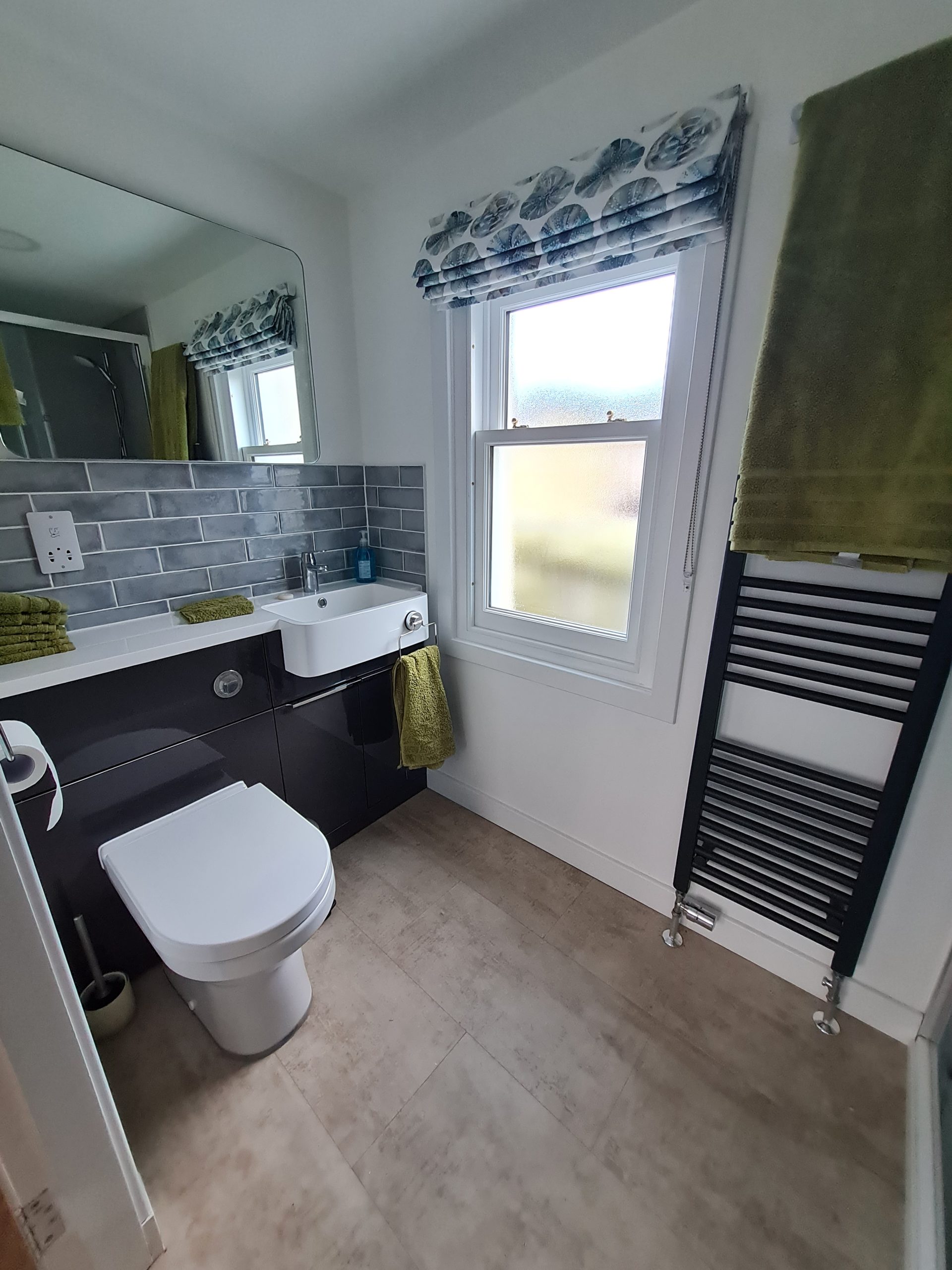 Small upstairs shower room and toilet - The Old Police Station, Holiday Cottage Portsoy