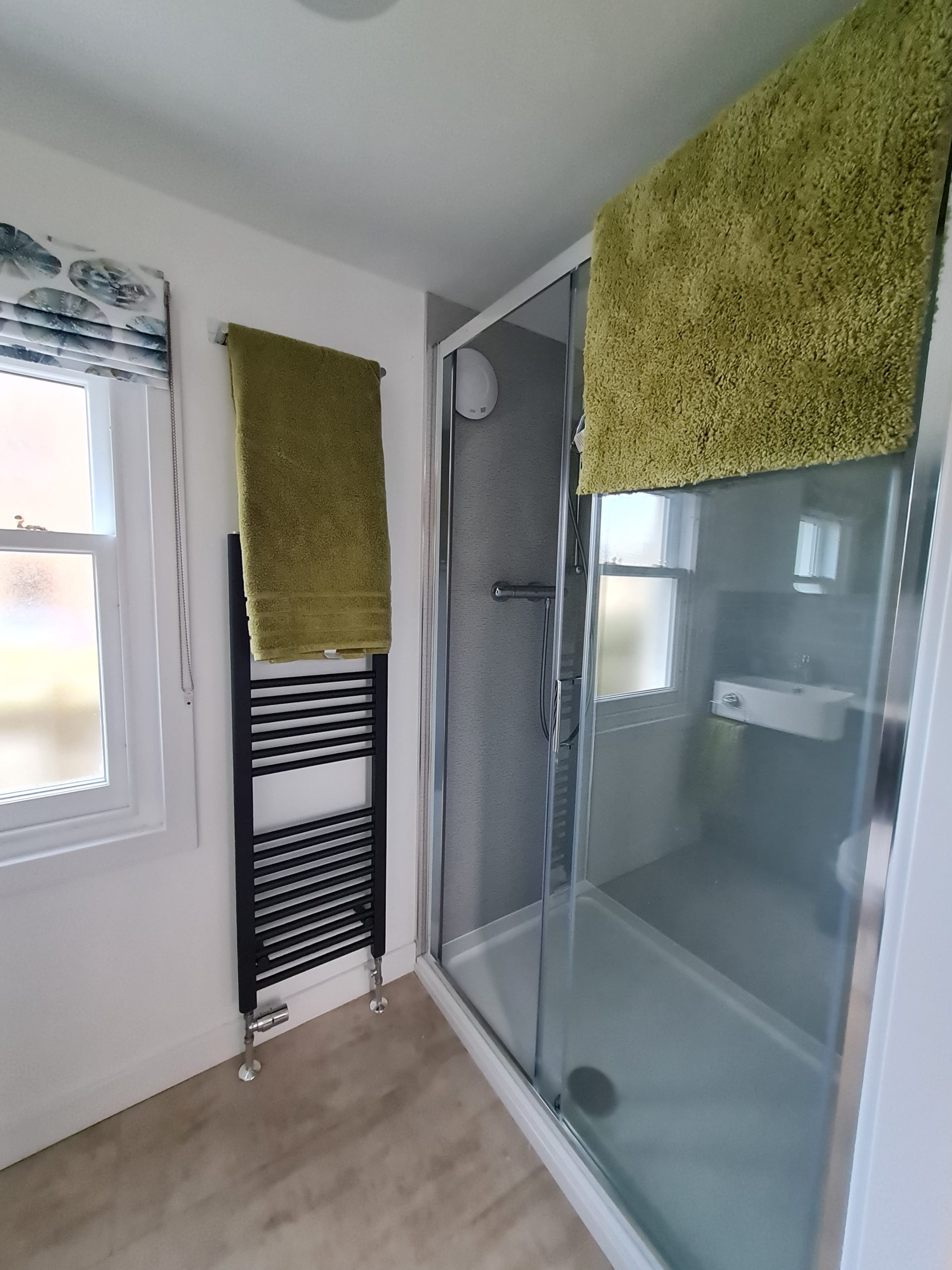 Small upstairs shower room and toilet - The Old Police Station, Holiday Cottage Portsoy